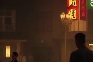 《琥珀纪年》旧相册与怀表
